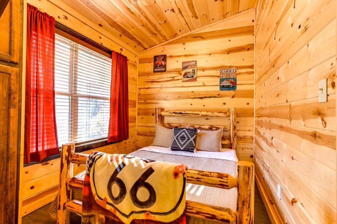 Route 66 Cabin Пиджен-Фордж Номер фото